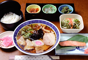 �����[������H